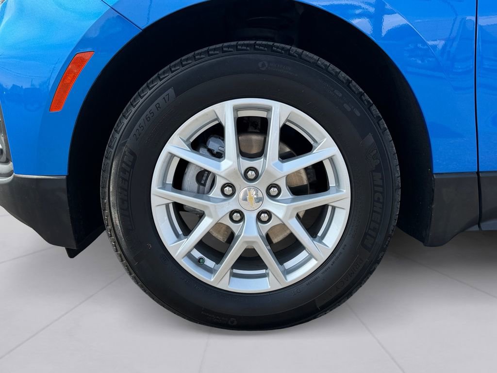 Used 2024 Chevrolet Equinox LS w/ LS Convenience Package image 9