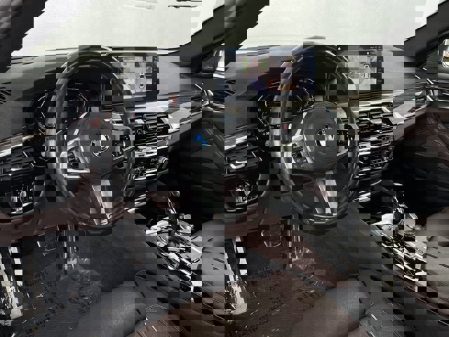 Used 2021 BMW 540i image 12