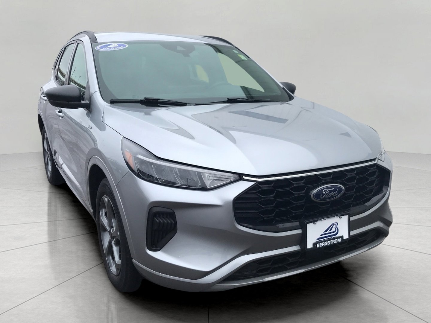 Used 2023 Ford Escape ST-Line w/ Tech Pack #1 image 1