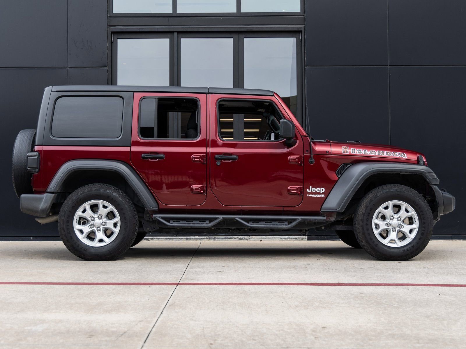 Used 2021 Jeep Wrangler Unlimited Islander image 10