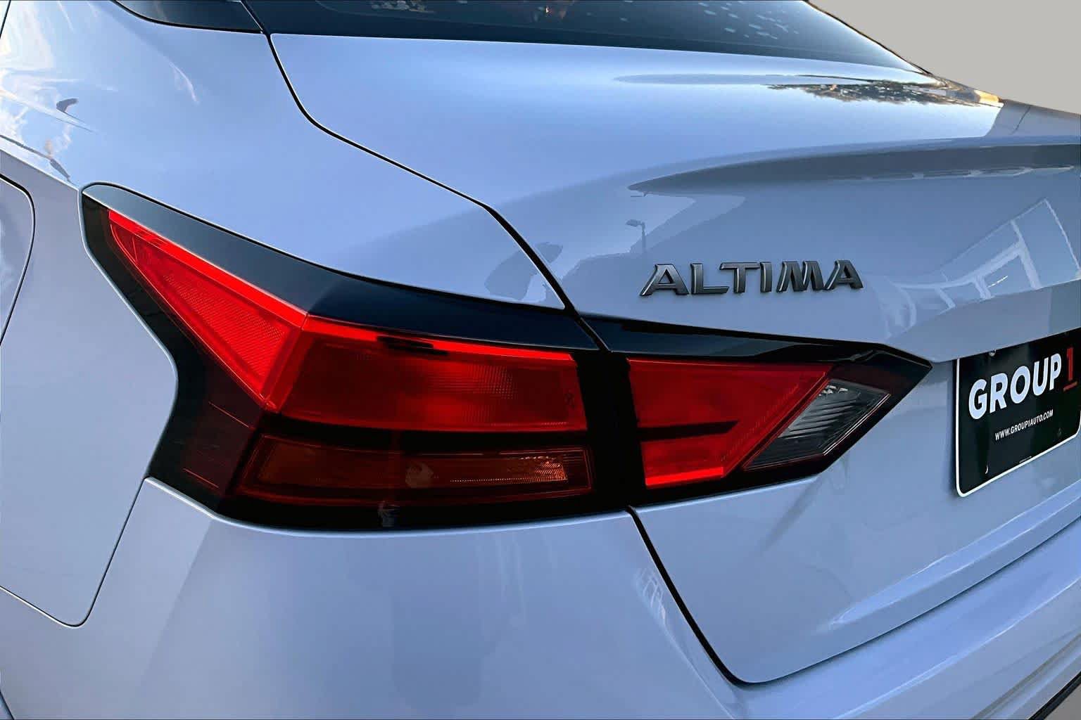 Certified 2024 Nissan Altima 2.5 SR FWD image 28