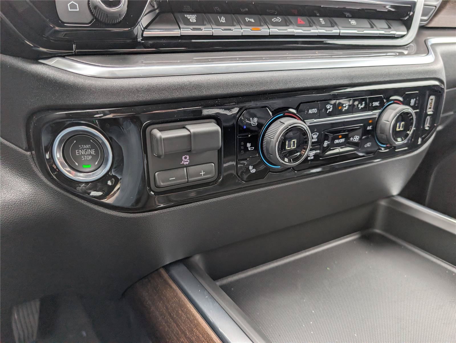 New 2026 Chevrolet Silverado 3500 High Country w/ Technology Package AWD/4WD image 22