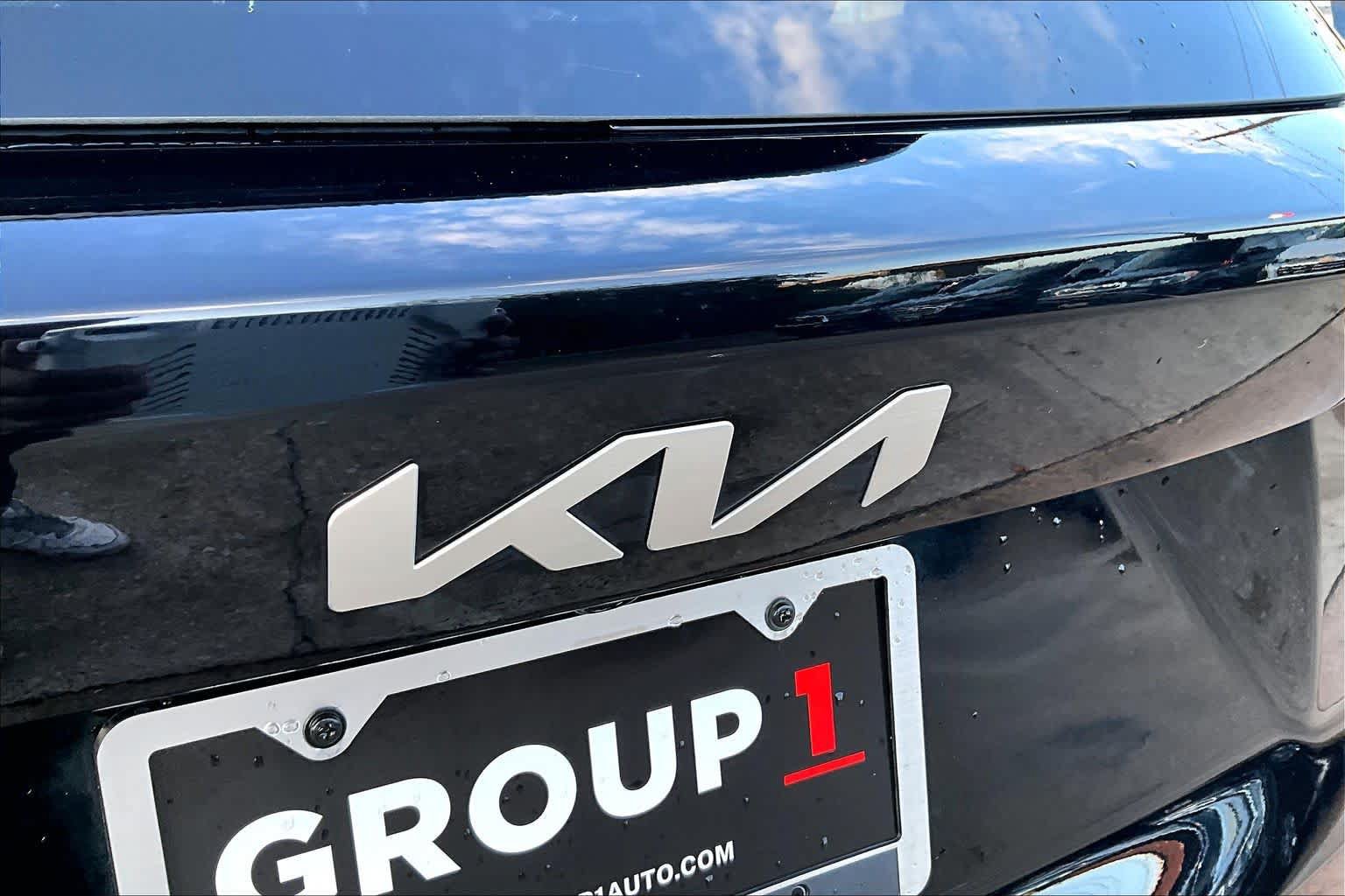 Used 2022 Kia Sorento S w/ Panoramic Sunroof Package FWD image 10