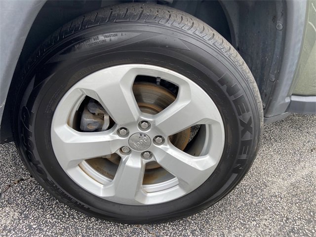 Used 2019 Jeep Compass Latitude image 30