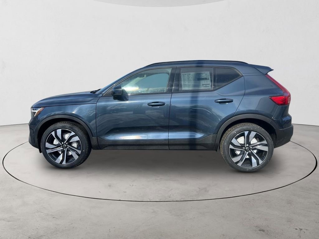 New 2026 Volvo XC40 B5 Plus w/ Protection Package Premier AWD/4WD image 2