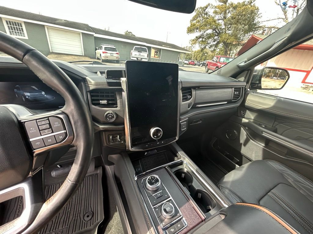Used 2024 Ford Expedition Max Platinum image 35