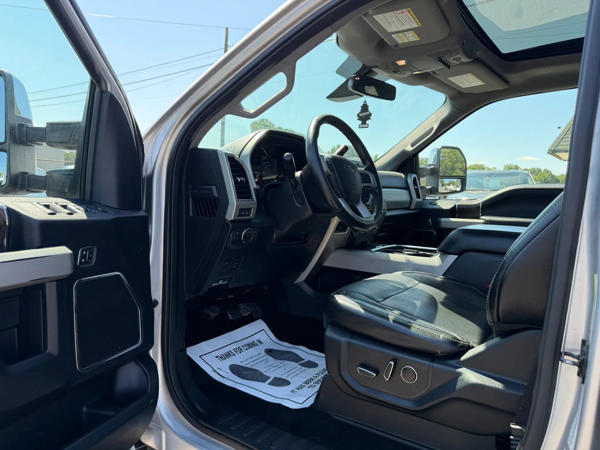 Used 2019 Ford F250 Lariat w/ Lariat Ultimate Package AWD/4WD image 21