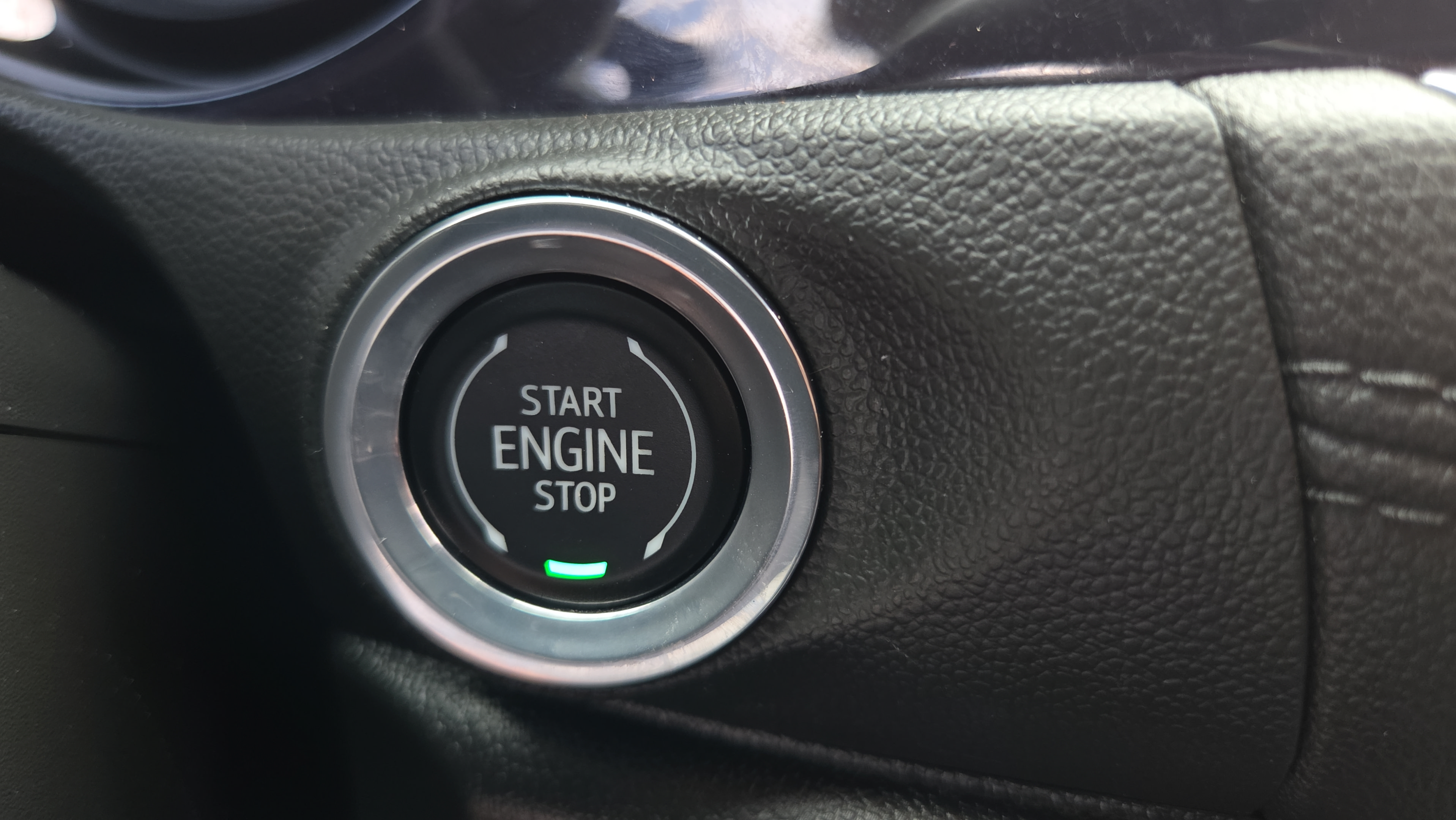 Used 2023 Buick Encore GX Essence w/ Experience Buick Package FWD image 23