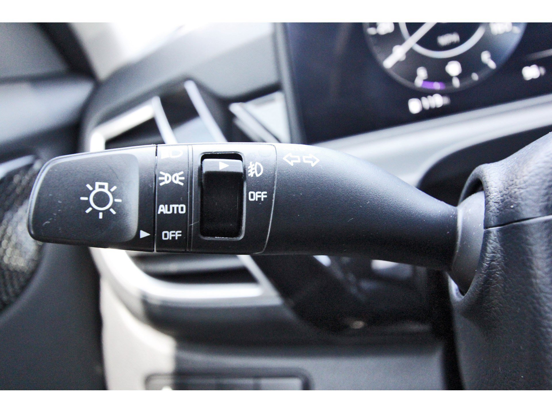 Certified 2024 Kia Seltos S FWD image 17