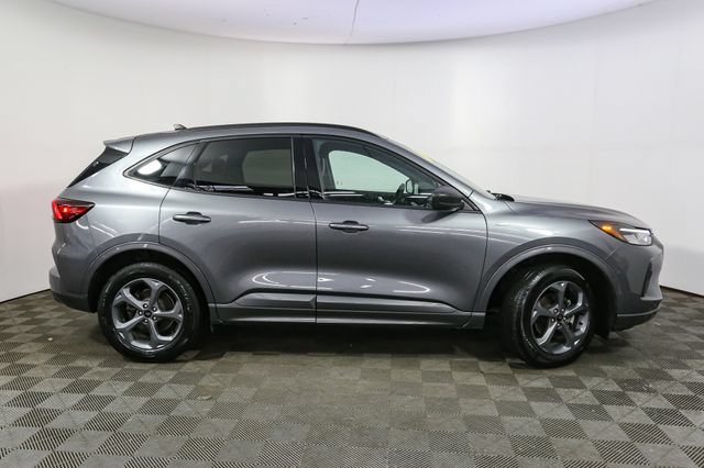 Used 2024 Ford Escape ST-Line w/ Tech Pack #1 AWD/4WD image 14