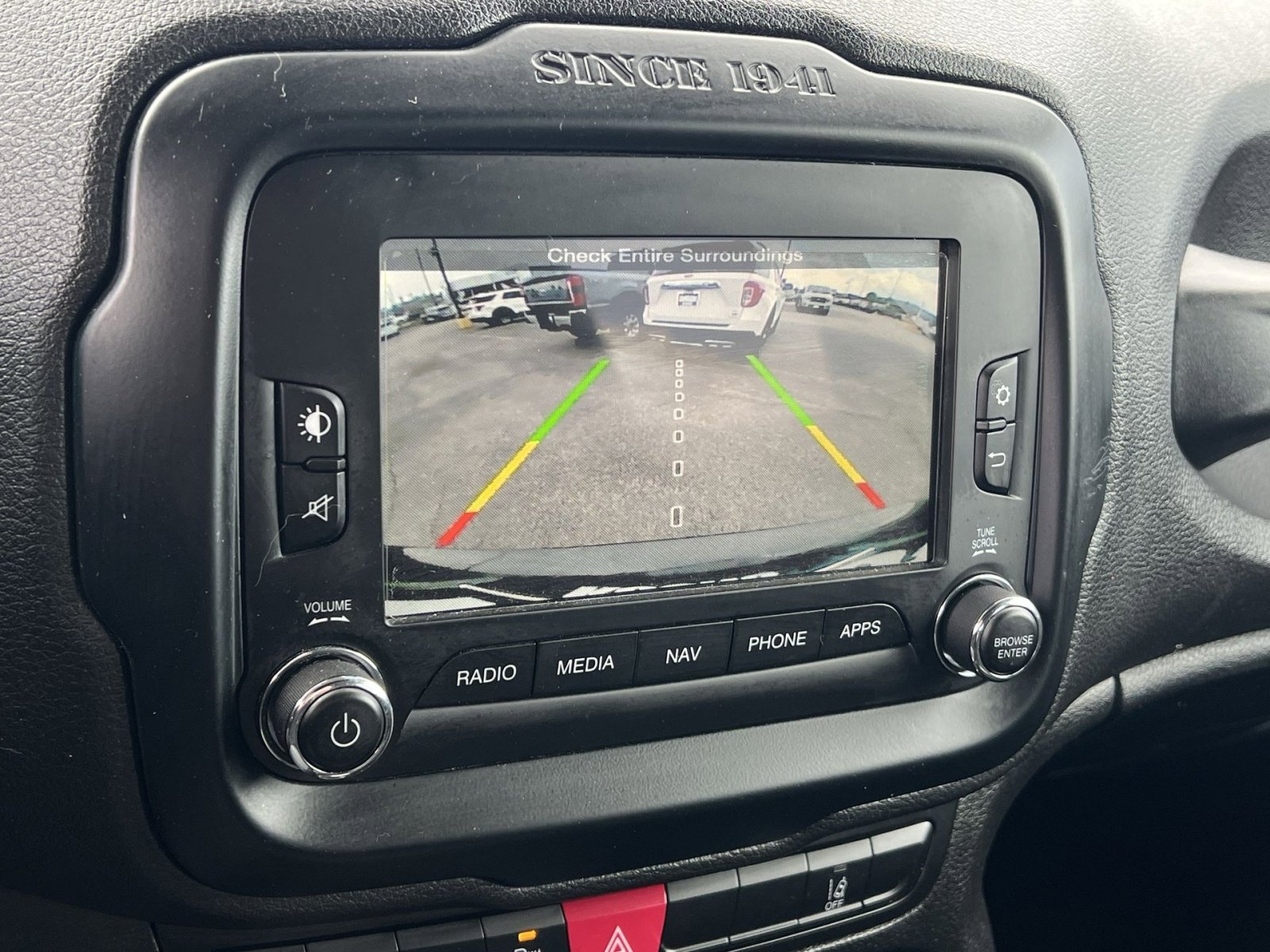 Used 2017 Jeep Renegade Latitude image 17