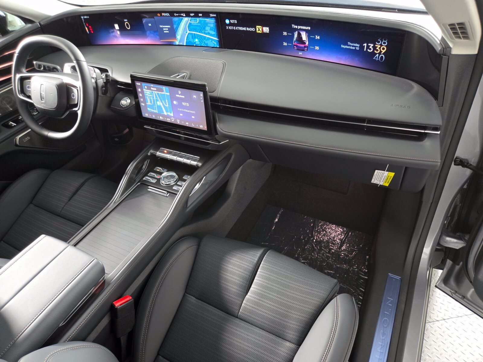 New 2026 Lincoln Nautilus Reserve AWD/4WD image 21