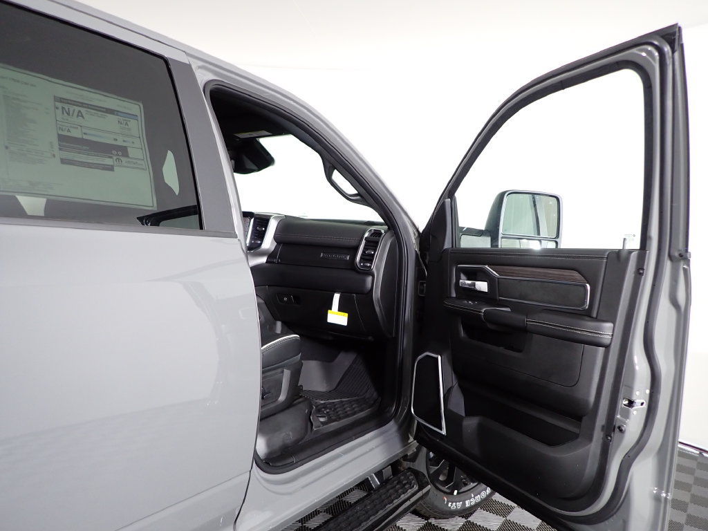 New 2027 RAM 2500 Laramie w/ Night Edition AWD/4WD image 38