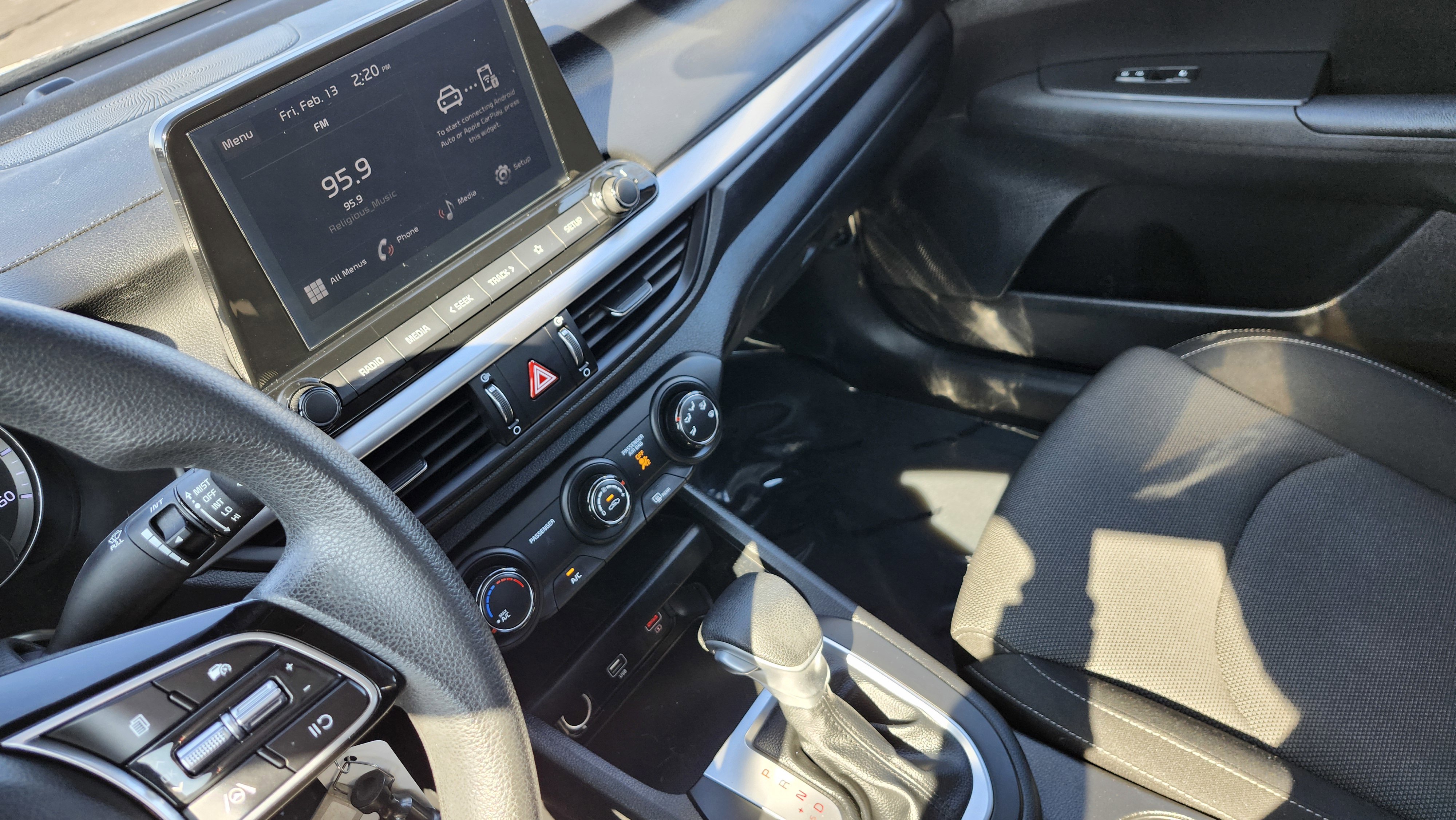 Used 2024 Kia Forte LX image 26