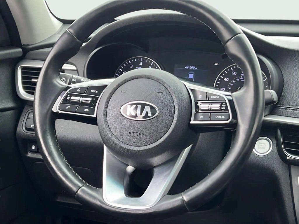 Used 2020 Kia Optima SE image 21