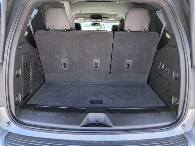 Used 2023 Chevrolet Tahoe LT w/ Luxury Package RWD image 10