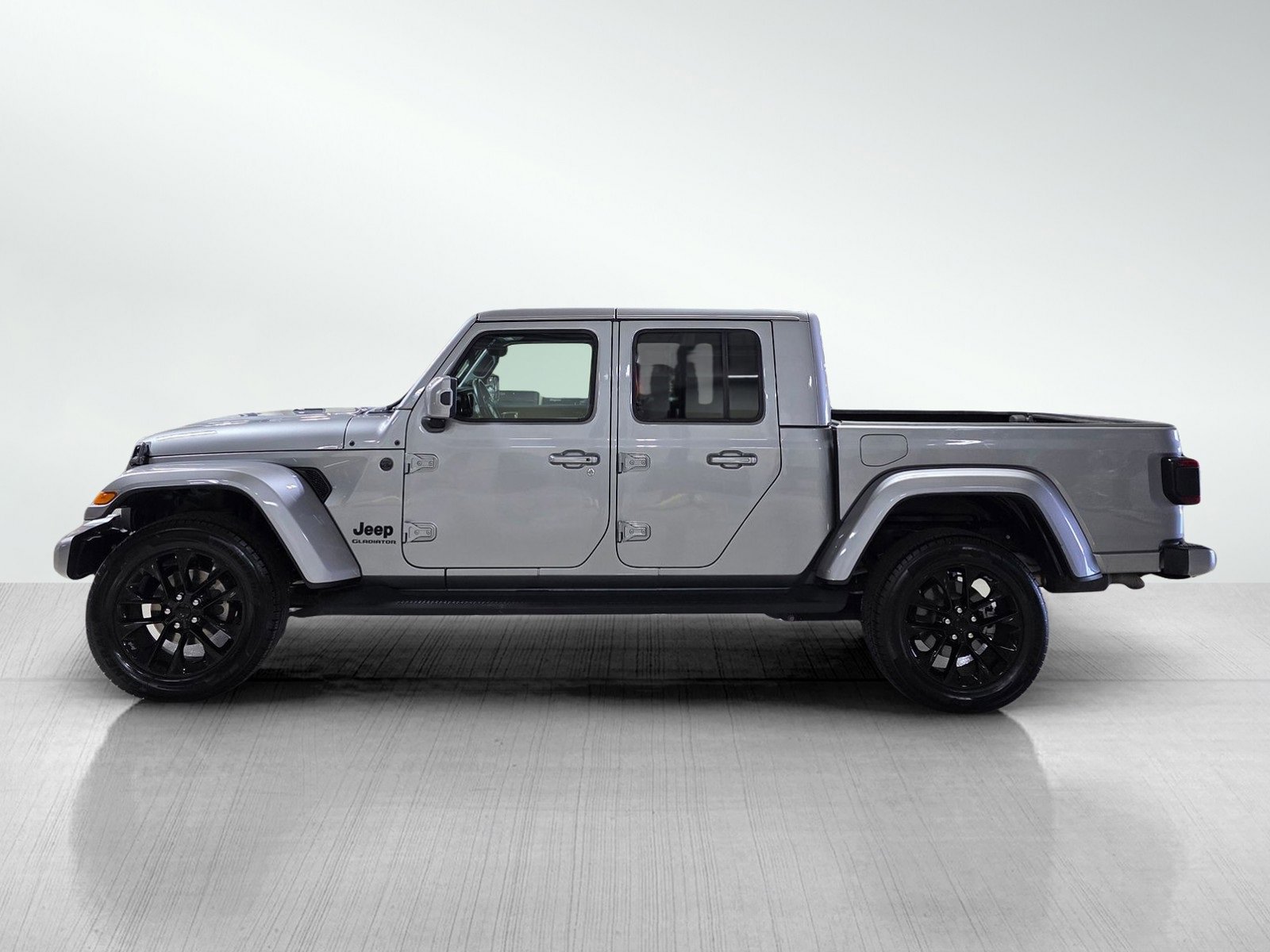 Used 2021 Jeep Gladiator Overland image 4