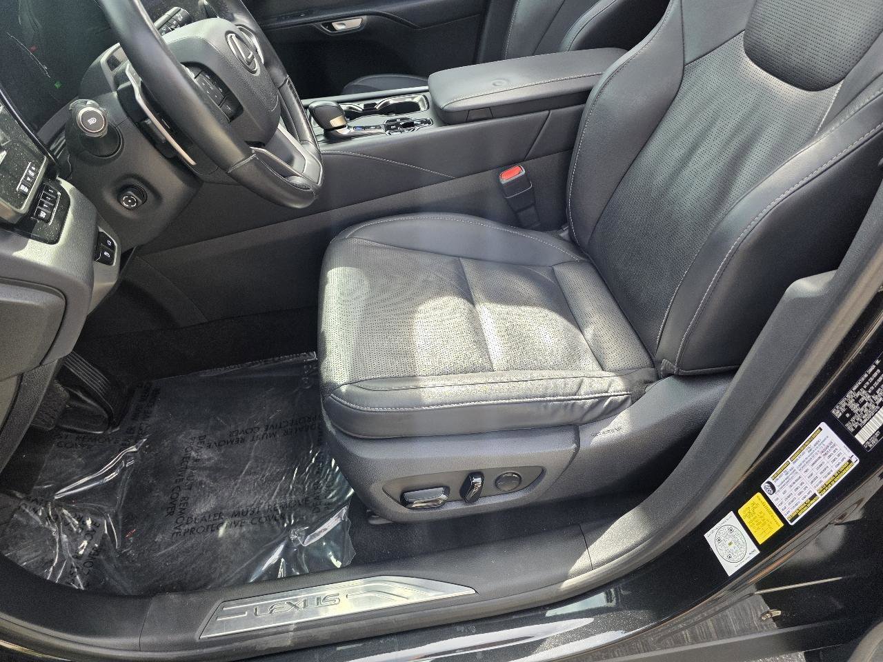 Used 2023 Lexus RX 350 w/ Cold Area Package AWD/4WD image 8