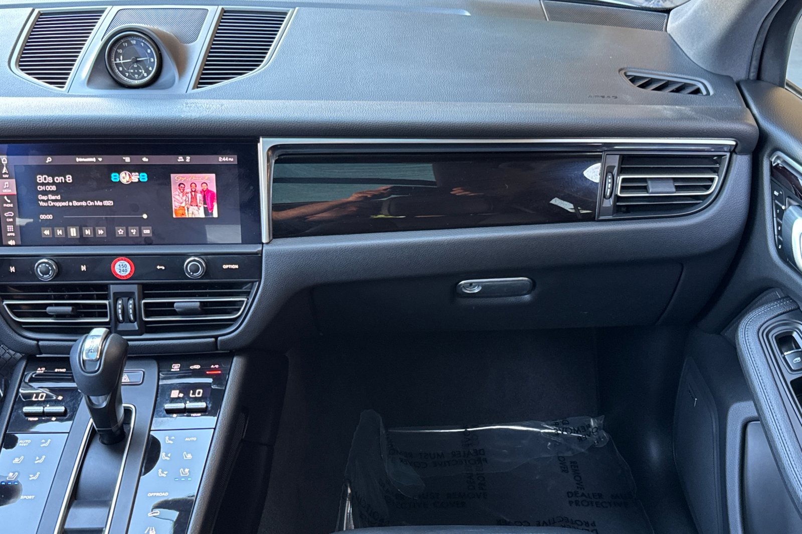 Used 2022 Porsche Macan AWD/4WD image 30