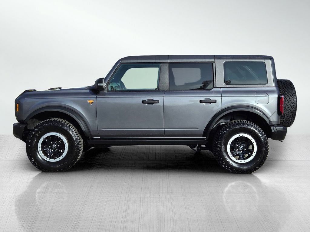 Used 2023 Ford Bronco Badlands image 7