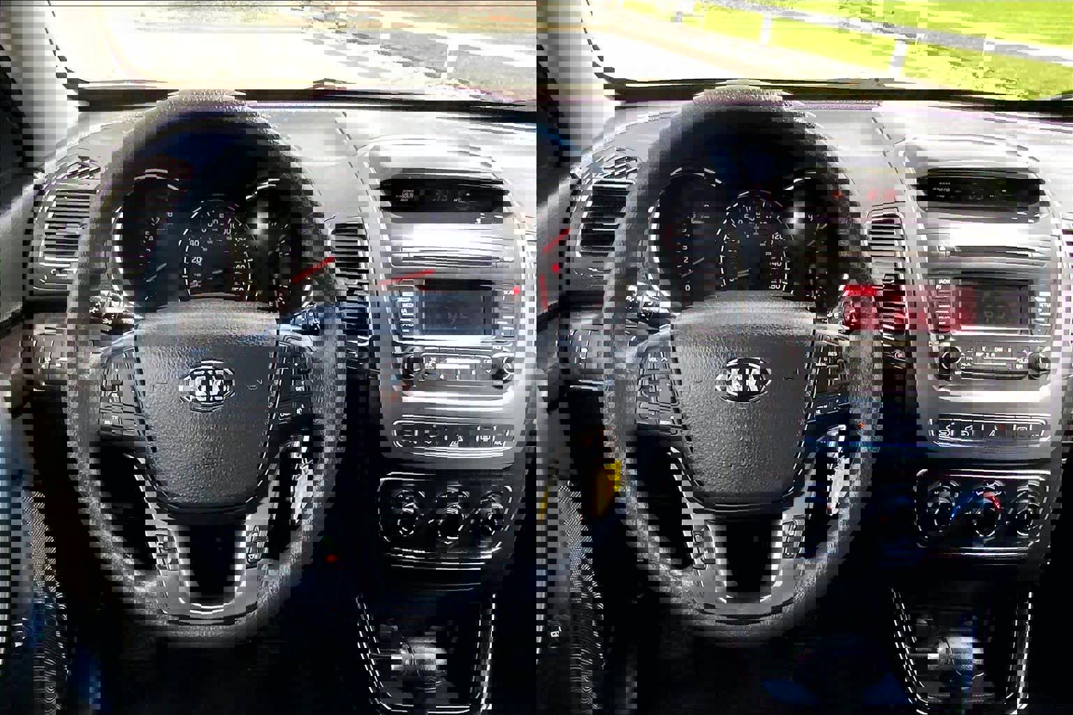 Used 2014 Kia Sorento LX FWD image 6