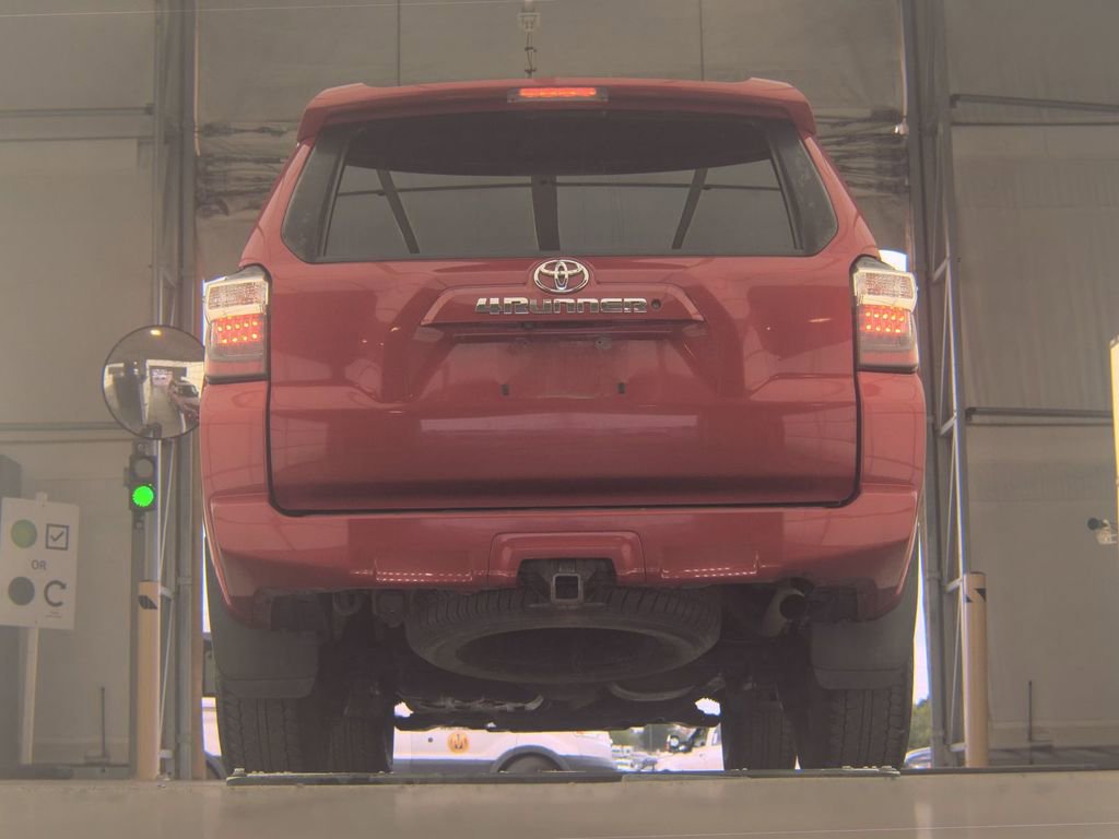 Used 2018 Toyota 4Runner SR5 Premium AWD/4WD image 7