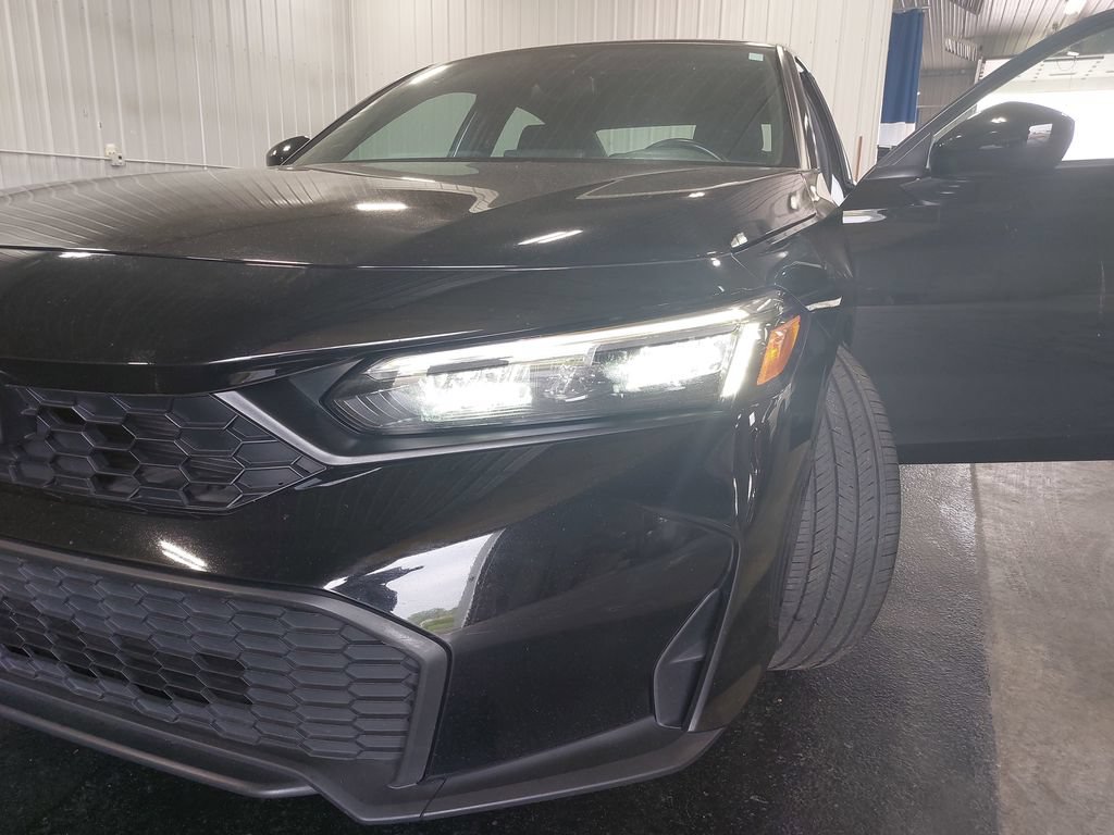 Used 2025 Honda Civic Sport image 30
