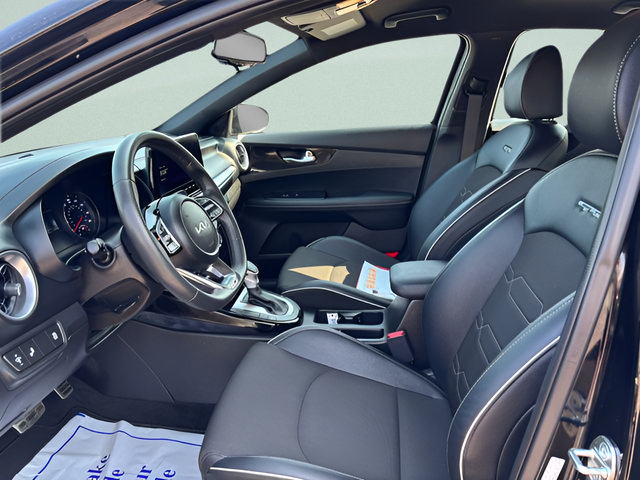 Used 2023 Kia Forte GT-Line w/ GT-Line Technology Package FWD image 4