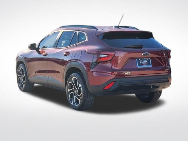 Used 2024 Chevrolet Trax RS w/ Sunroof Package image 3