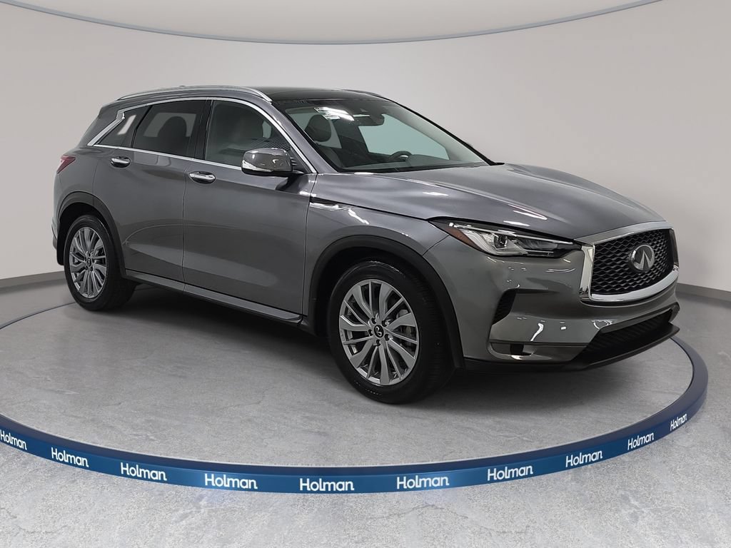 Certified 2025 INFINITI QX50 Luxe AWD/4WD image 3
