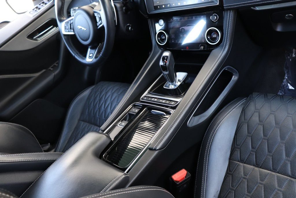 Used 2020 Jaguar F-PACE SVR AWD/4WD image 56
