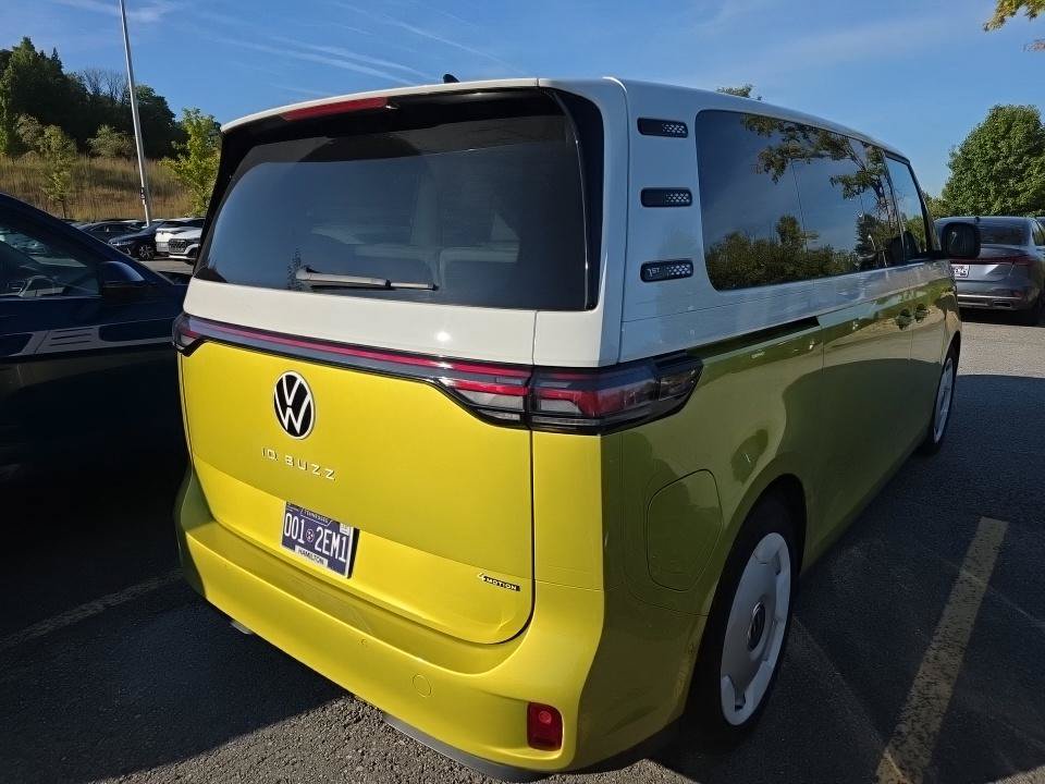 Used 2025 Volkswagen ID. Buzz 1st Edition AWD/4WD image 9