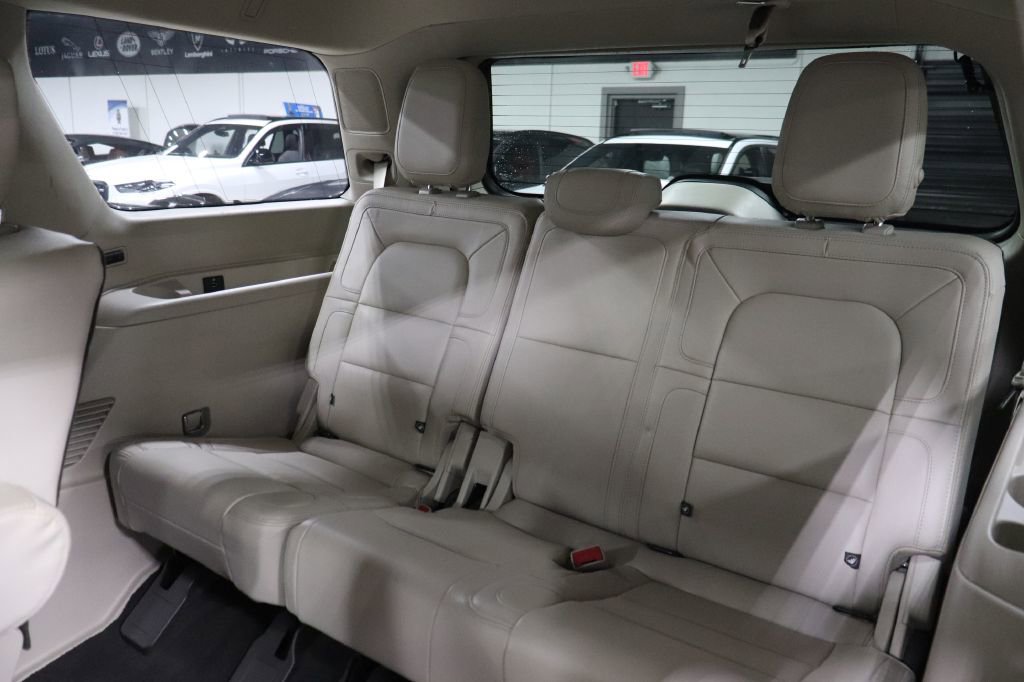 Used 2021 Lincoln Navigator Reserve w/ Luxury Package image 18