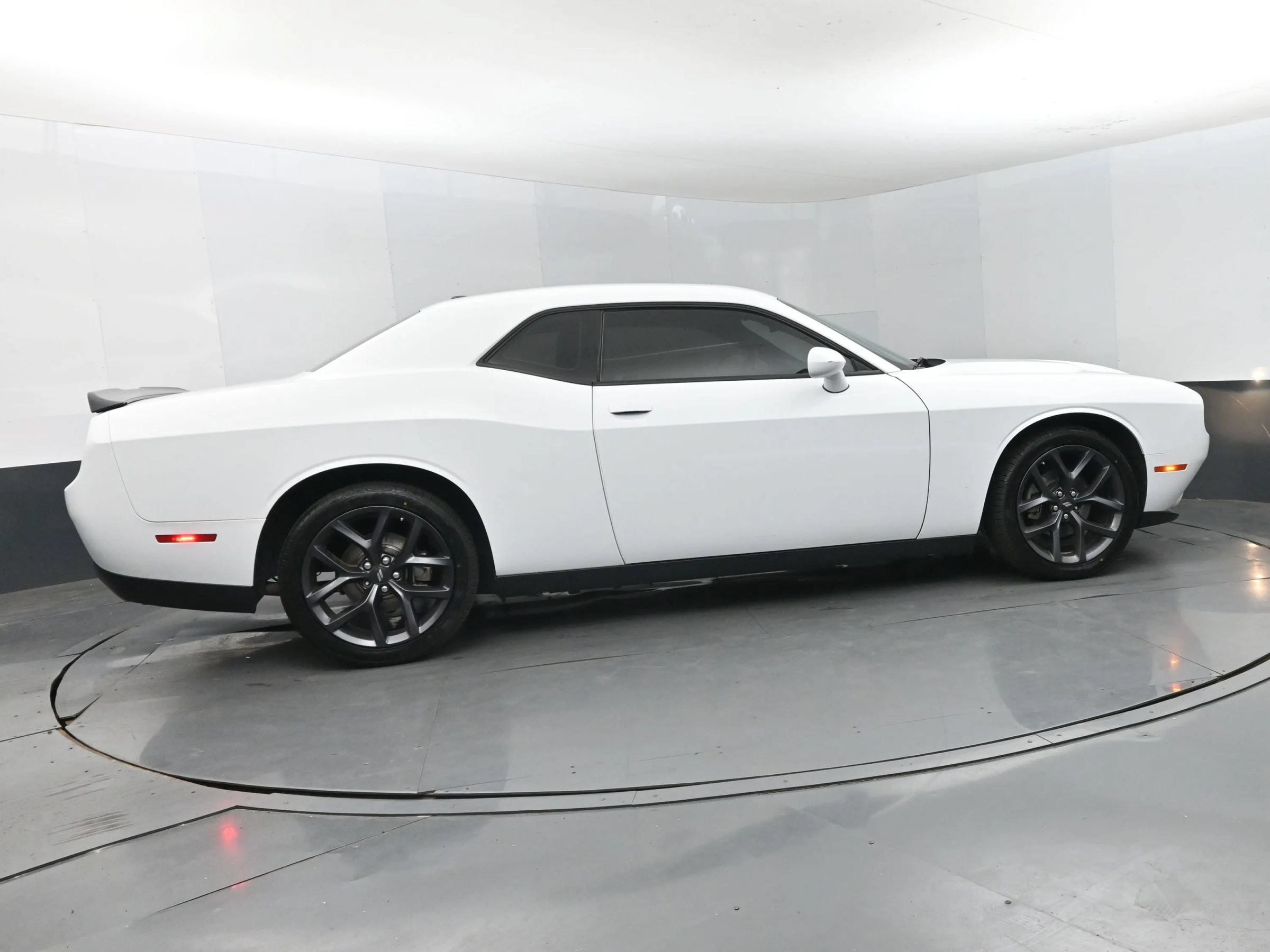 Used 2023 Dodge Challenger SXT w/ Blacktop Package RWD image 4