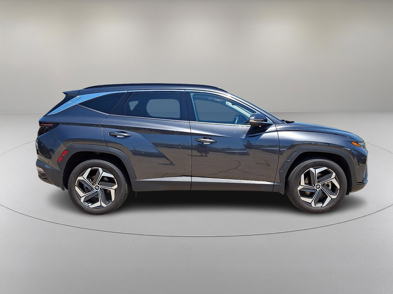 Certified 2023 Hyundai Tucson Limited AWD/4WD image 12