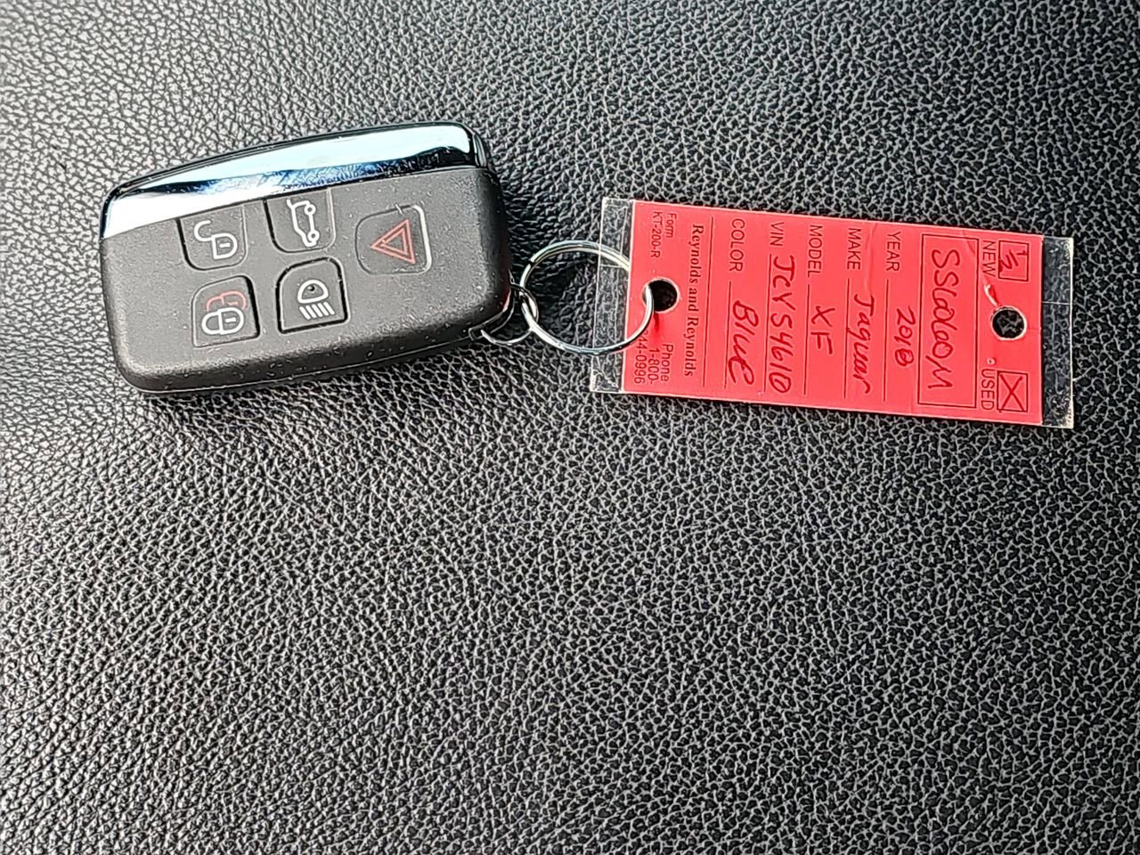 Used 2018 Jaguar XF R-Sport image 42