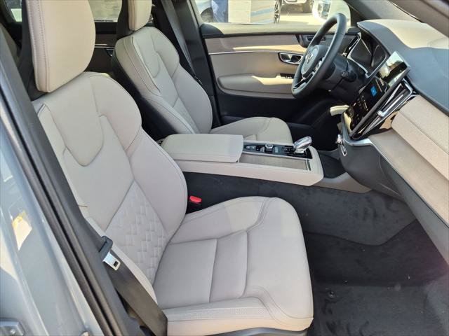 New 2027 Volvo XC90 B6 Plus AWD/4WD image 14