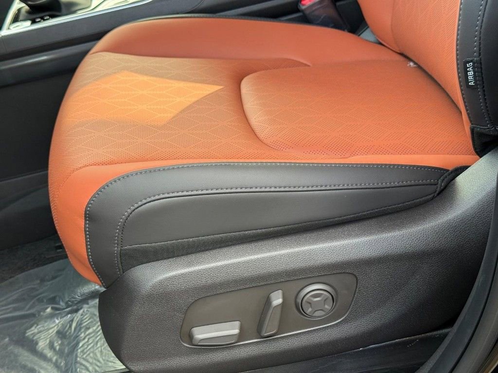 New 2026 Kia Carnival EX image 23