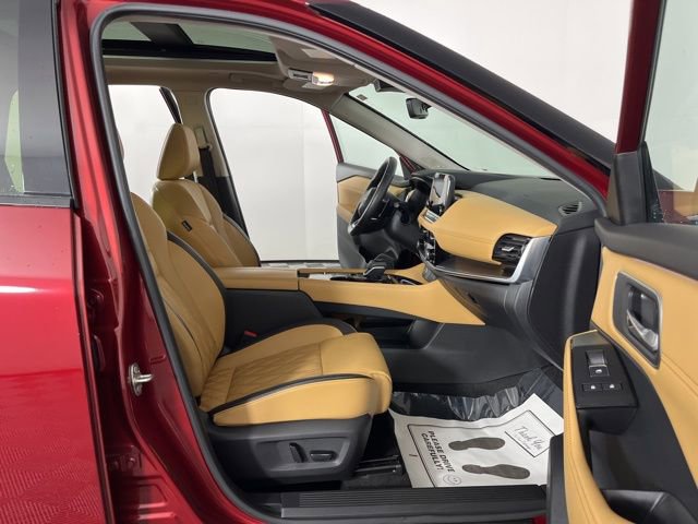 Used 2023 Nissan Rogue Platinum w/ Platinum Premium Package image 43