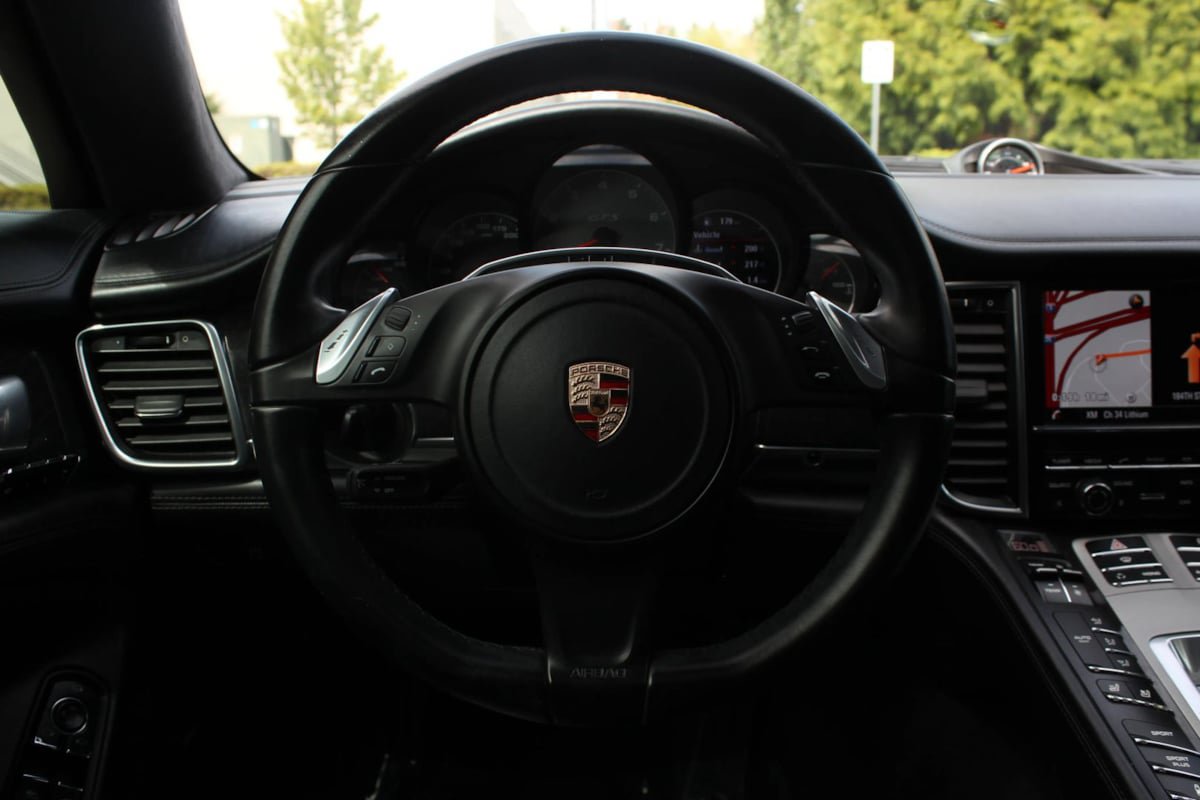 Used 2013 Porsche Panamera GTS AWD/4WD image 21
