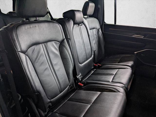 Used 2024 Jeep Wagoneer L Series II w/ Flexible Seating Group image 22