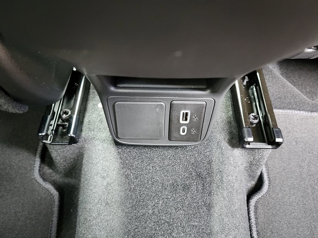 New 2026 Buick Encore GX Preferred w/ Comfort Package AWD/4WD image 44