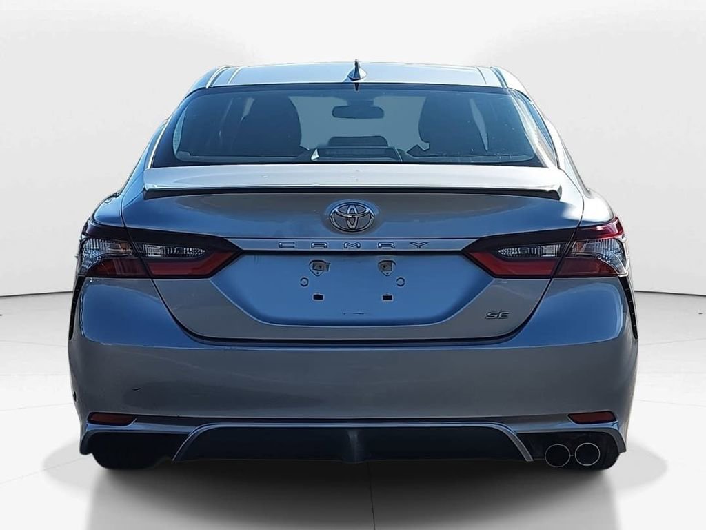 Used 2024 Toyota Camry SE image 6