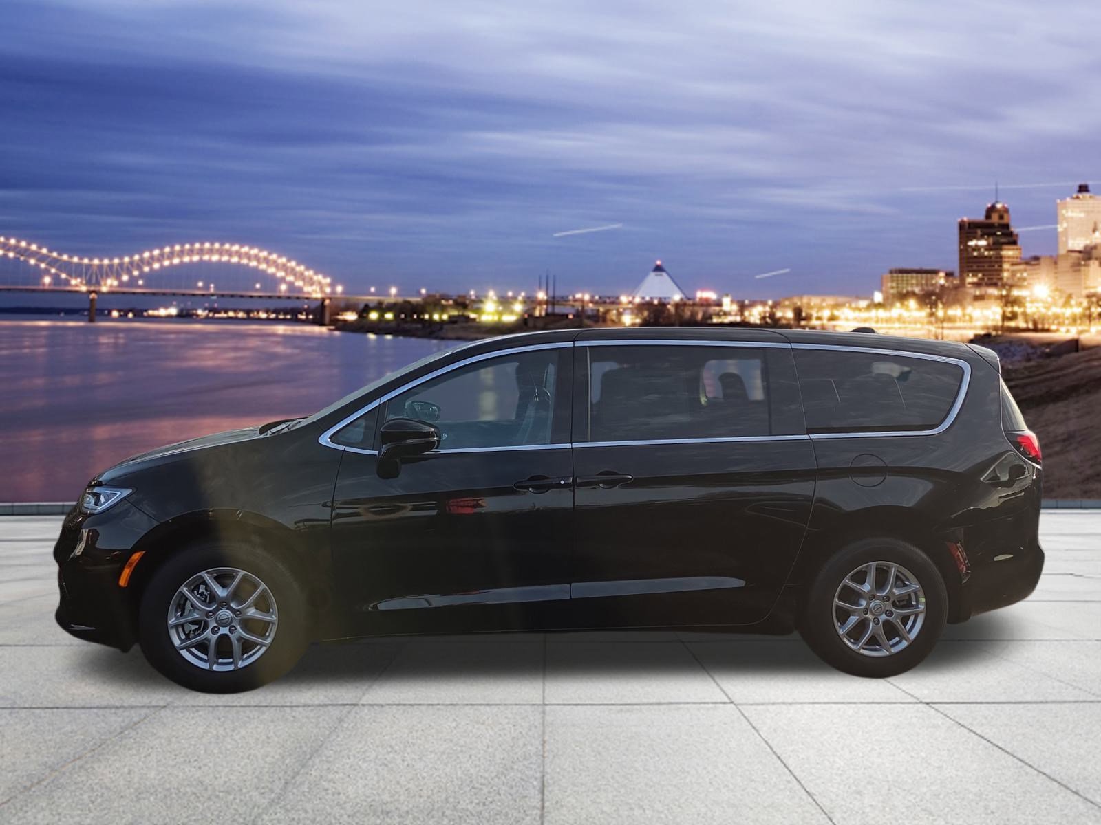 New 2026 Chrysler Pacifica Select FWD image 2