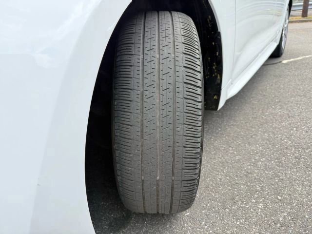 Used 2023 Toyota Corolla LE image 32