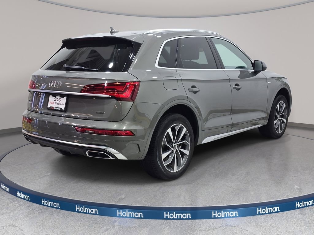 Used 2023 Audi Q5 2.0T Premium w/ Convenience Package image 5