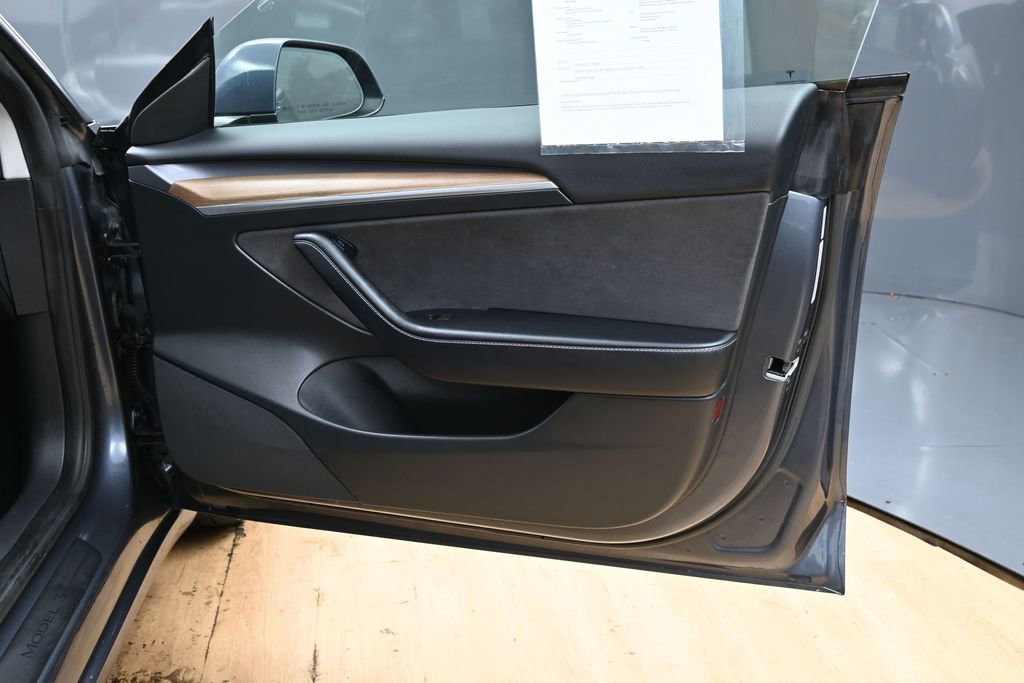 Used 2023 Tesla Model 3 Standard Range image 43