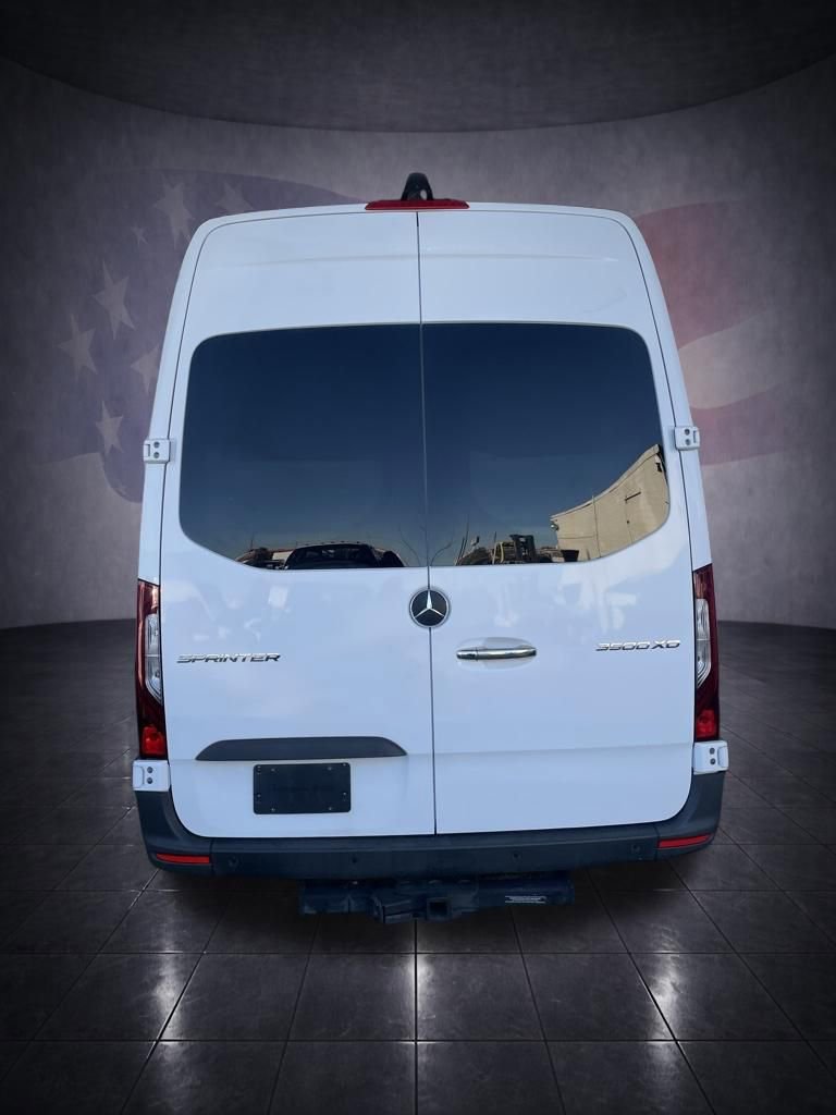 Used 2022 Mercedes-Benz Sprinter 3500 image 4