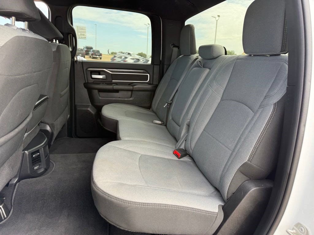 Used 2024 RAM 3500 Big Horn AWD/4WD image 33