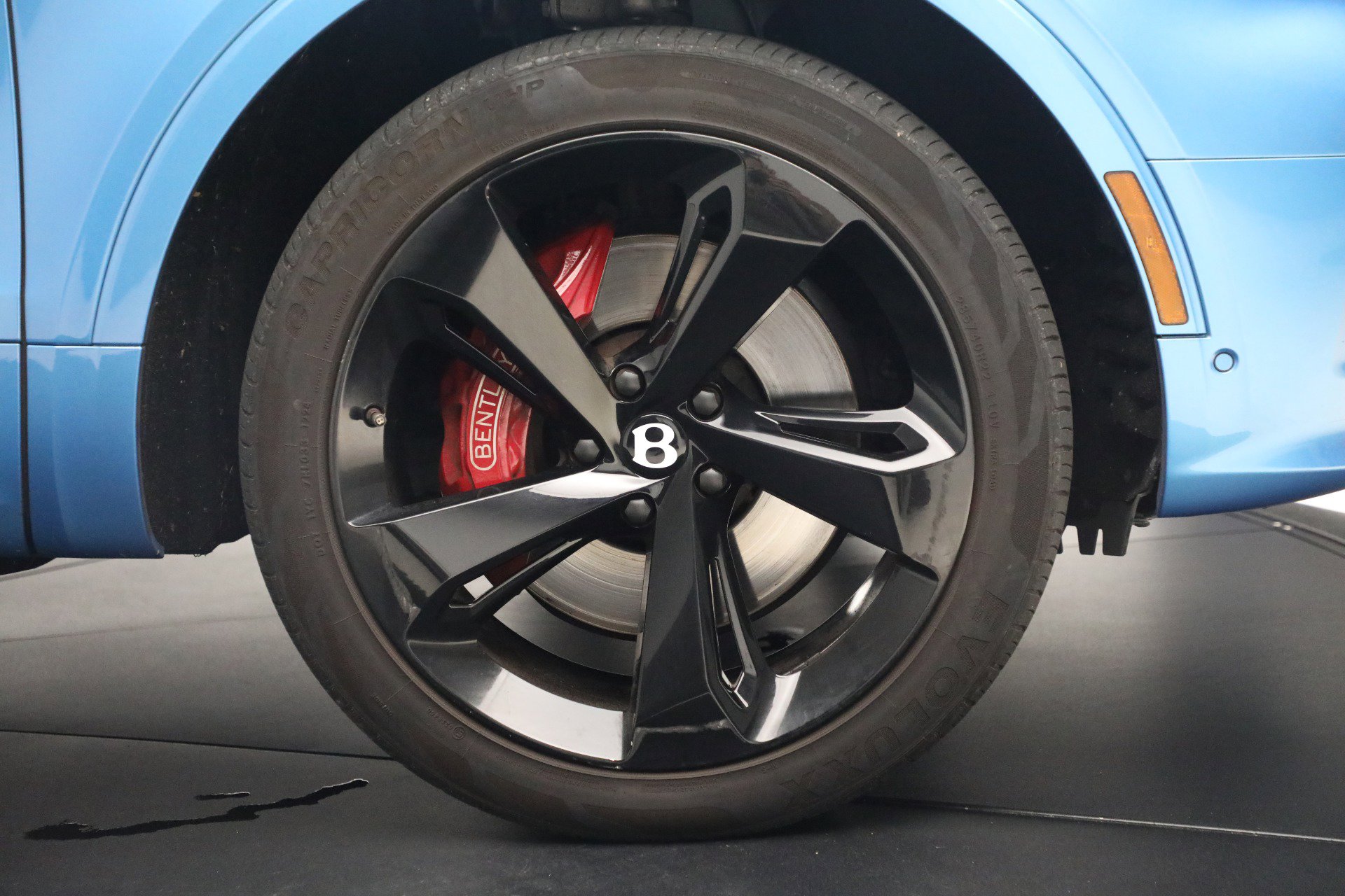 Certified 2021 Bentley Bentayga image 14